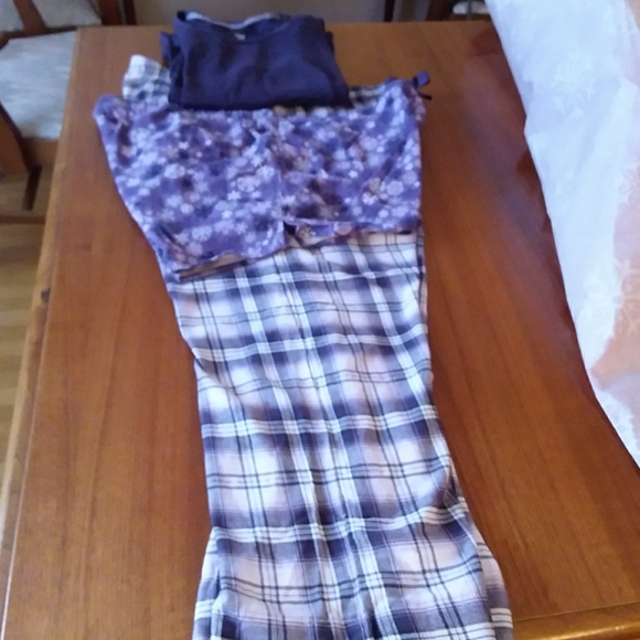 3 piece pajama set - Picture 1 of 8